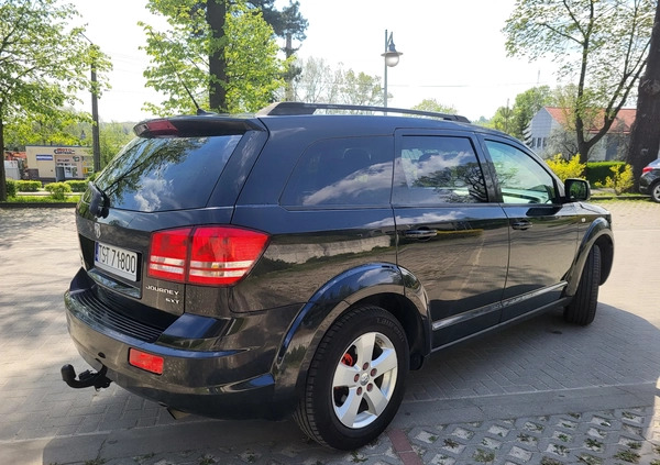 Dodge Journey cena 33500 przebieg: 226500, rok produkcji 2010 z Starachowice małe 106